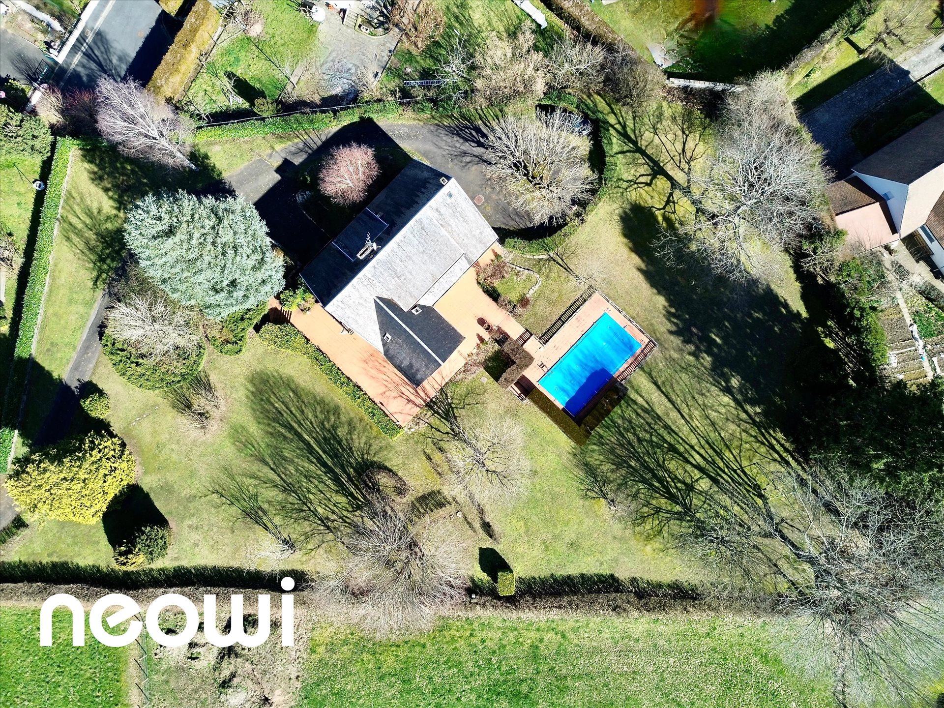 Maison à vendre, 244m², Arpajon-sur-Cère
