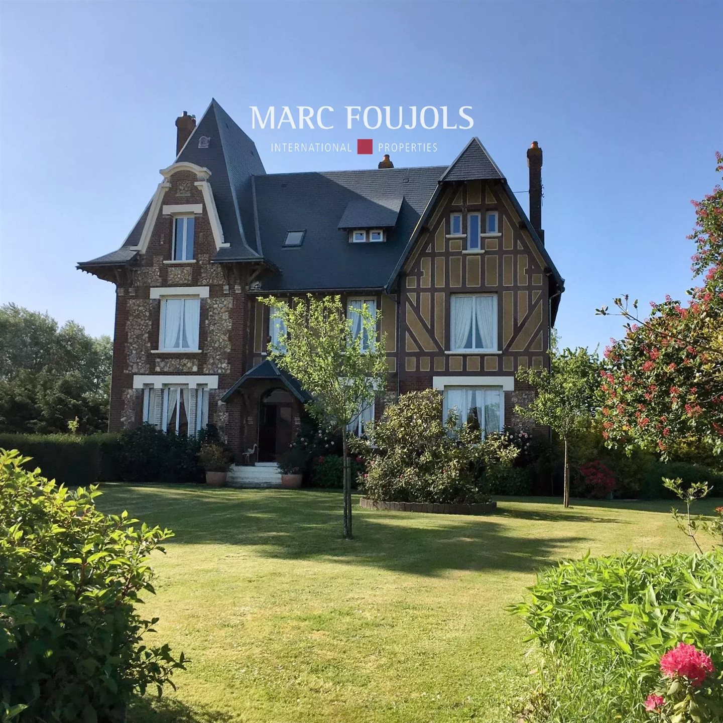 Maison à vendre, 326m², Crosville-la-Vieille