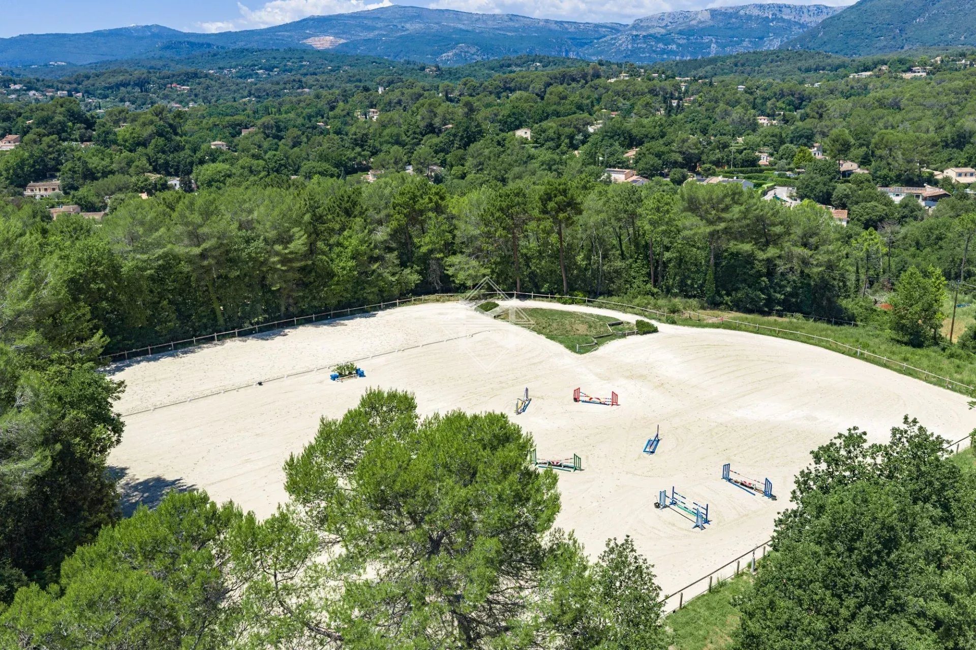 Maison à vendre, 530m², Roquefort-les-Pins