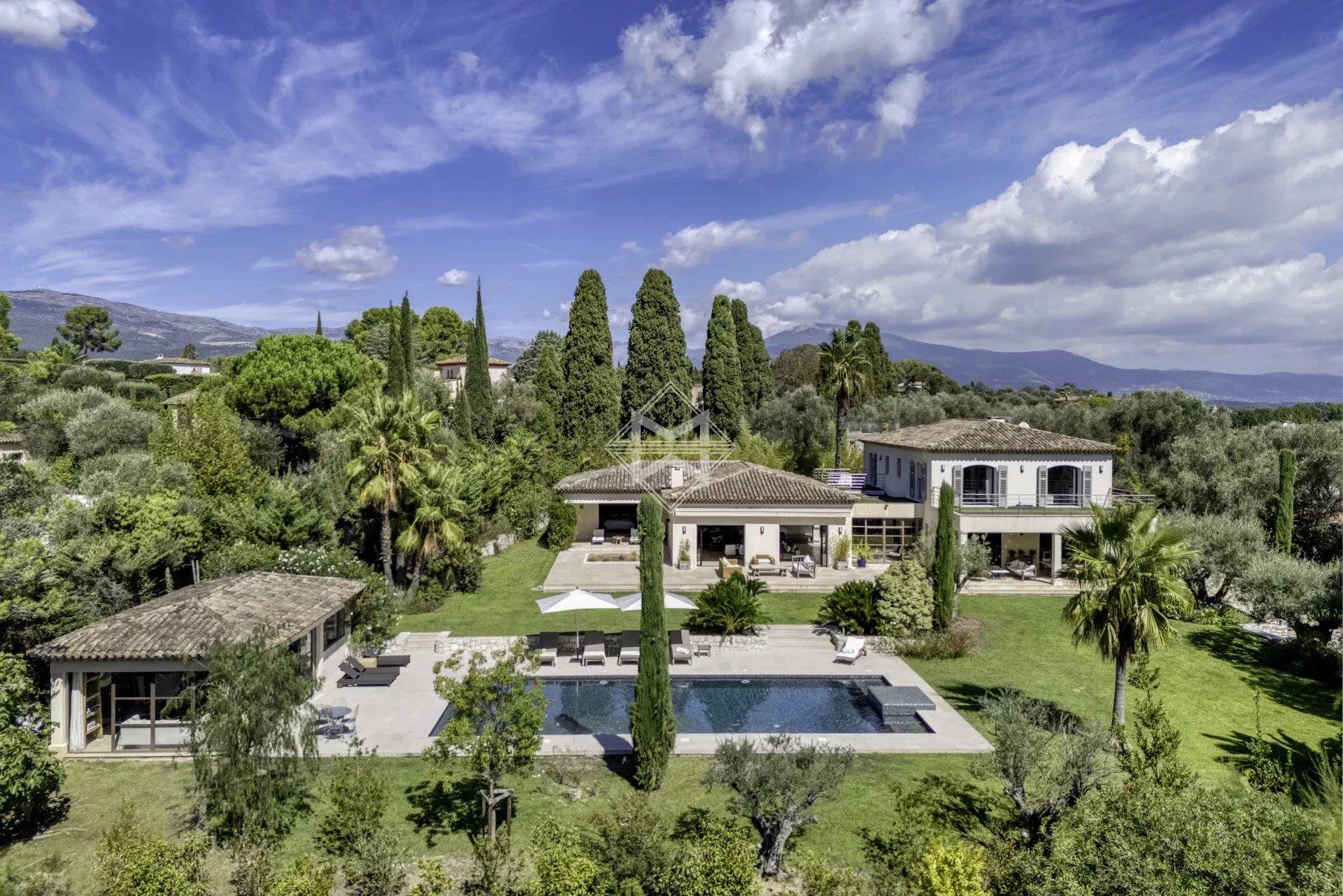 Maison à vendre, 550m², Valbonne