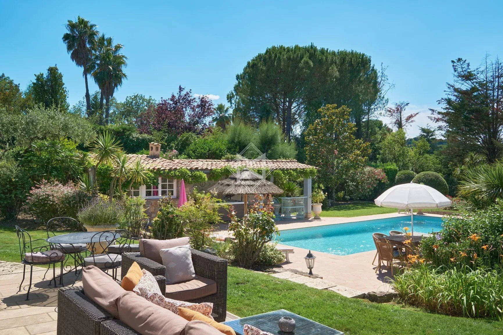 Maison à vendre, 363m², Châteauneuf-Grasse