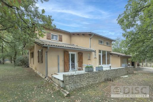 Maison 8 pièces 250 m² · à Septfonds · 250 m² · 424 000 €