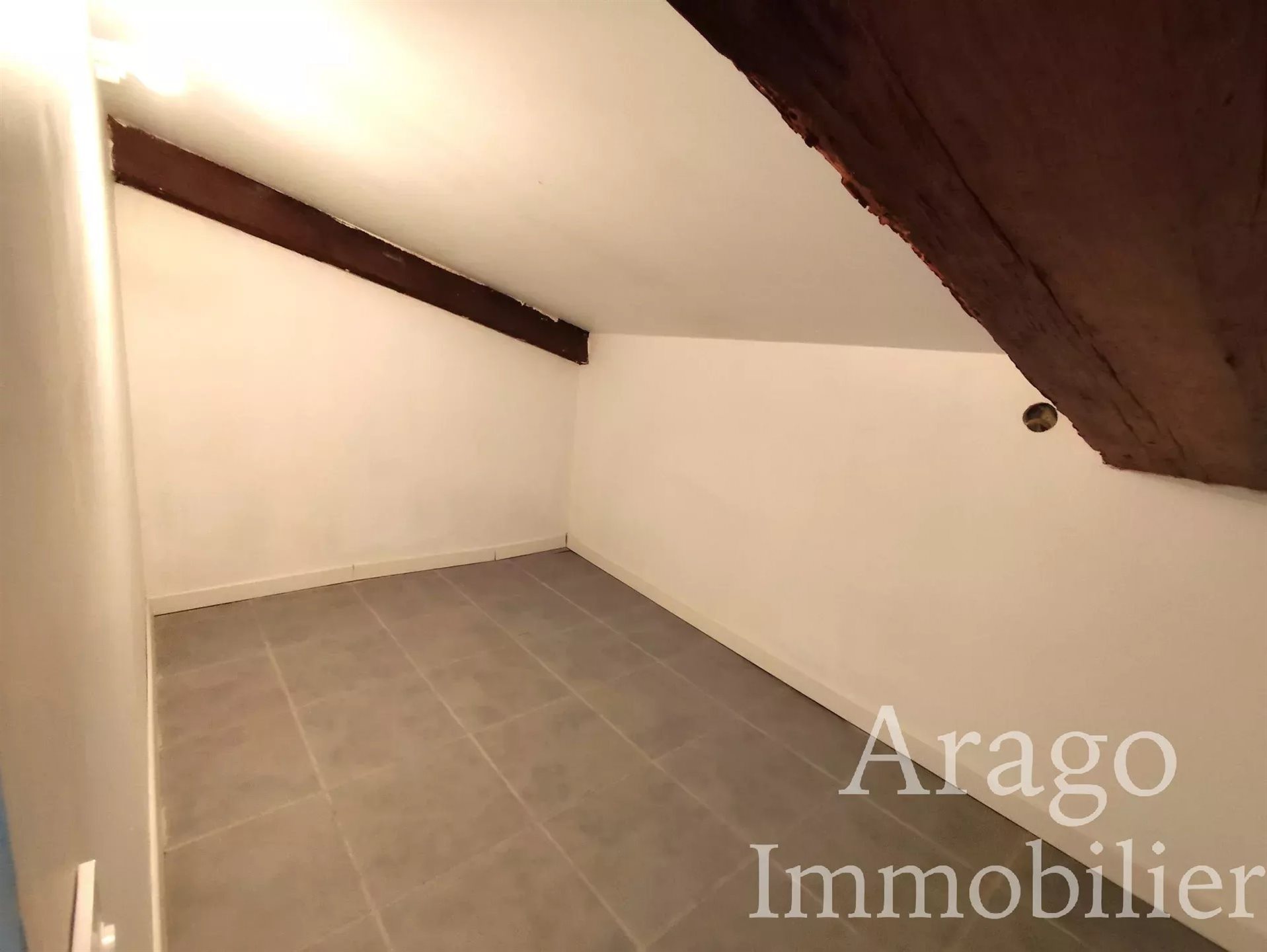 Appartement à louer, 43m², Tautavel