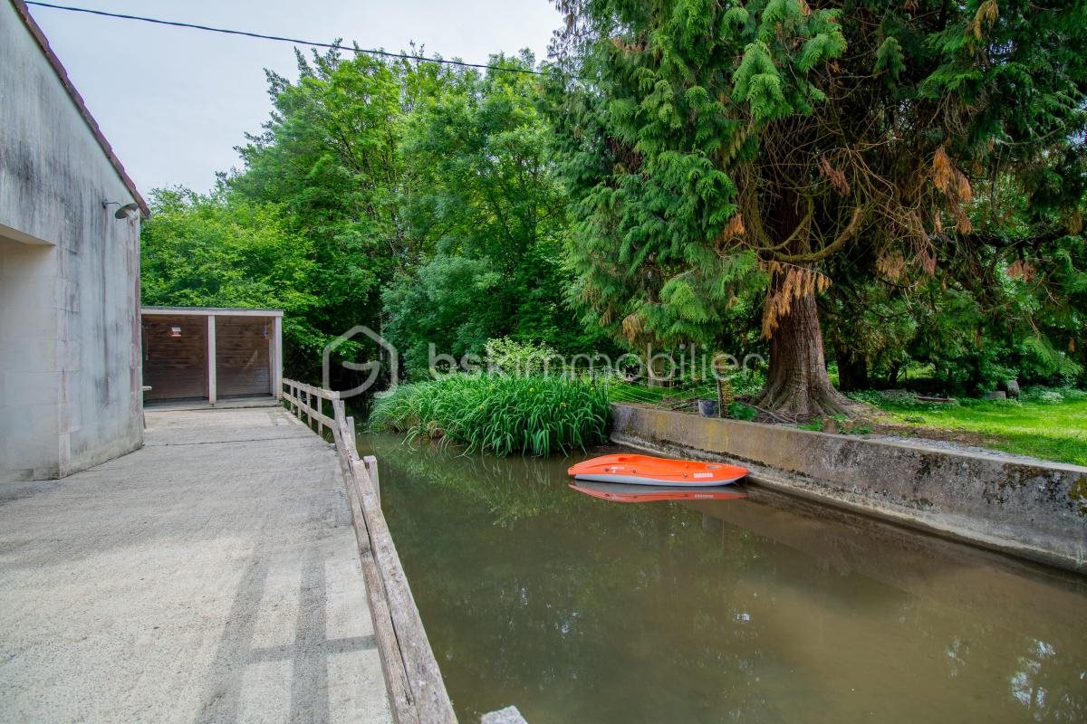 Maison à vendre, 530m², Saint-Maigrin