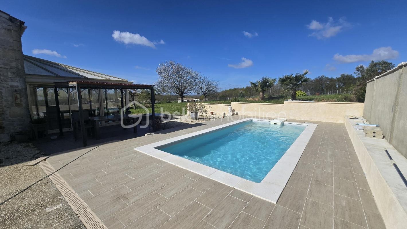 Maison à vendre, 172m², Saint-Bonnet-sur-Gironde