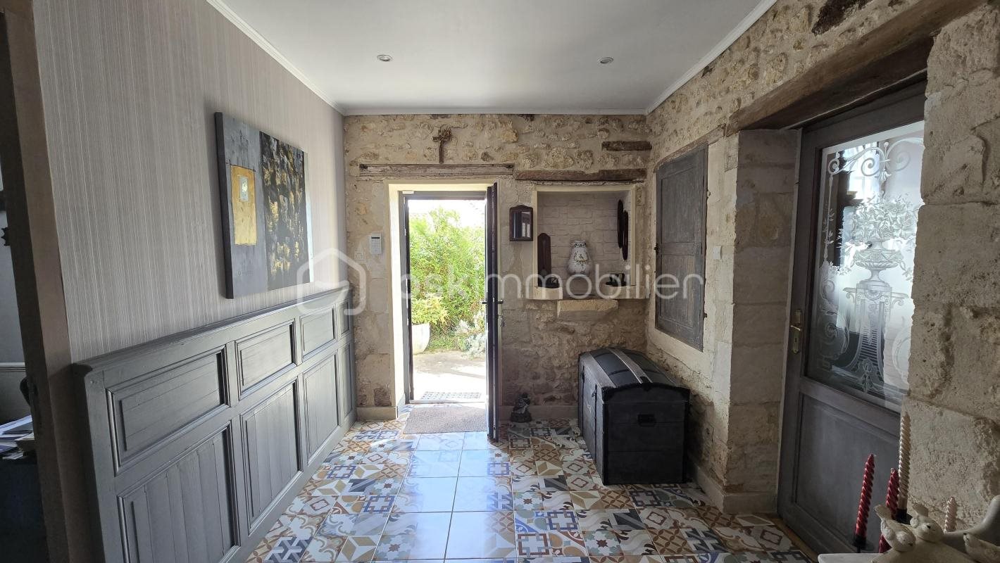 Maison à vendre, 172m², Saint-Bonnet-sur-Gironde