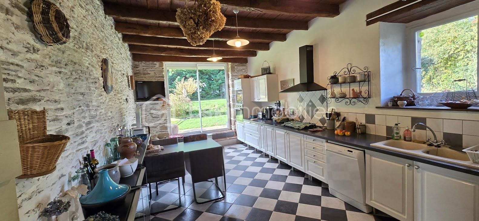 Maison à vendre, 215m², Josselin