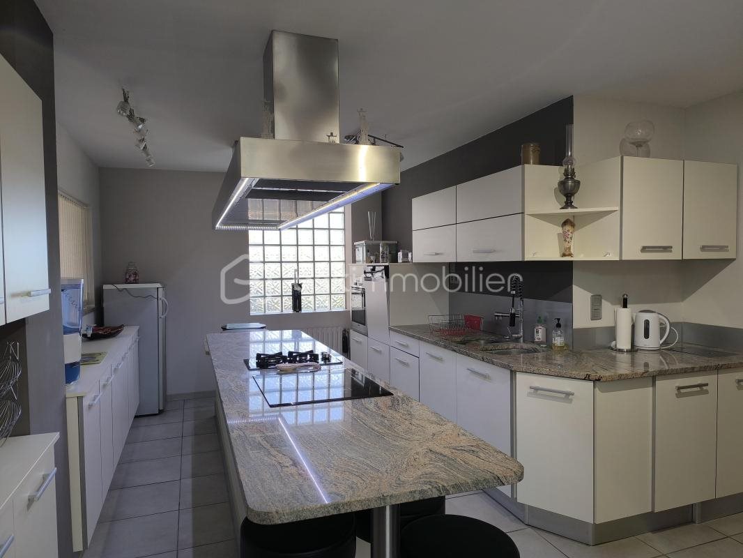 Maison à vendre, 218m², Parigné-l'Evêque