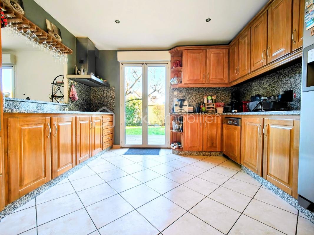 Maison à vendre, 209m², Bazainville