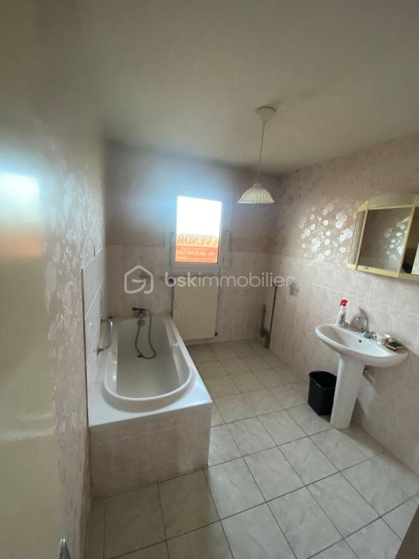 Maison à vendre, 81m², Mayenne