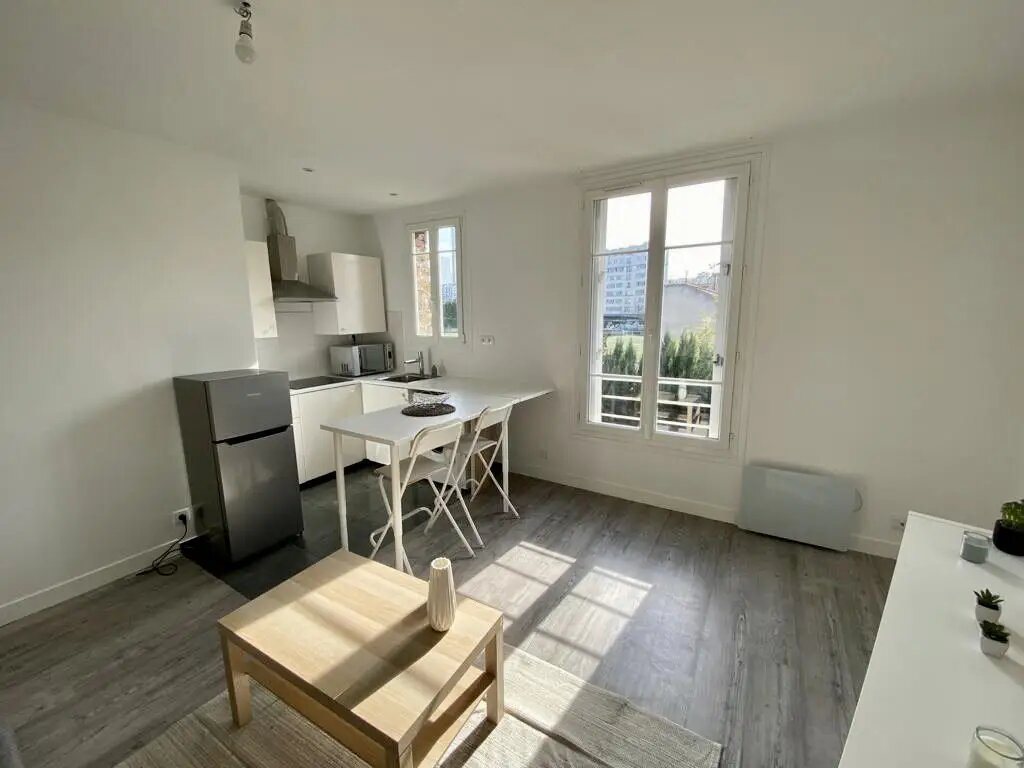 Appartement à louer, 34m², Courbevoie