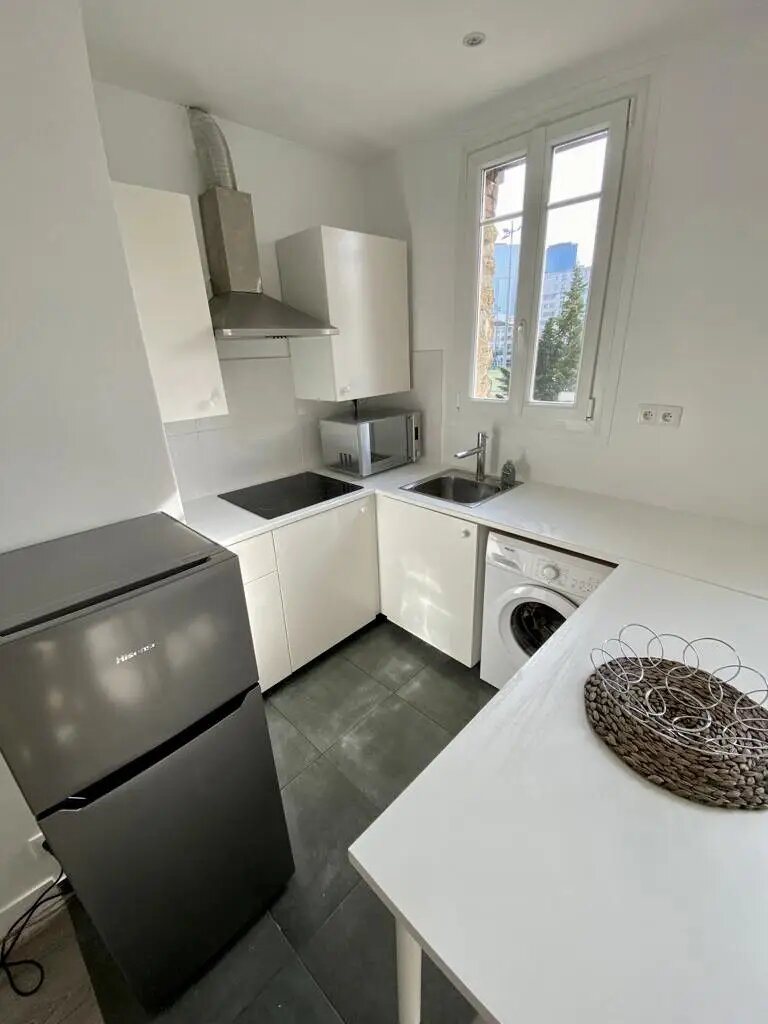 Appartement à louer, 34m², Courbevoie