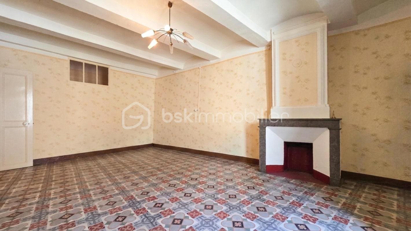 Maison à vendre, 135m², Saint-Julien-de-Peyrolas