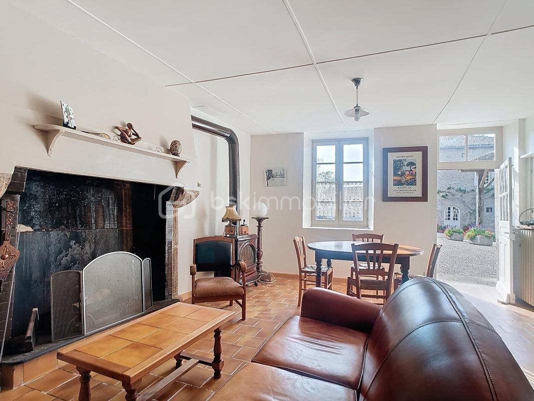 Maison à vendre, 239m², Mortemart