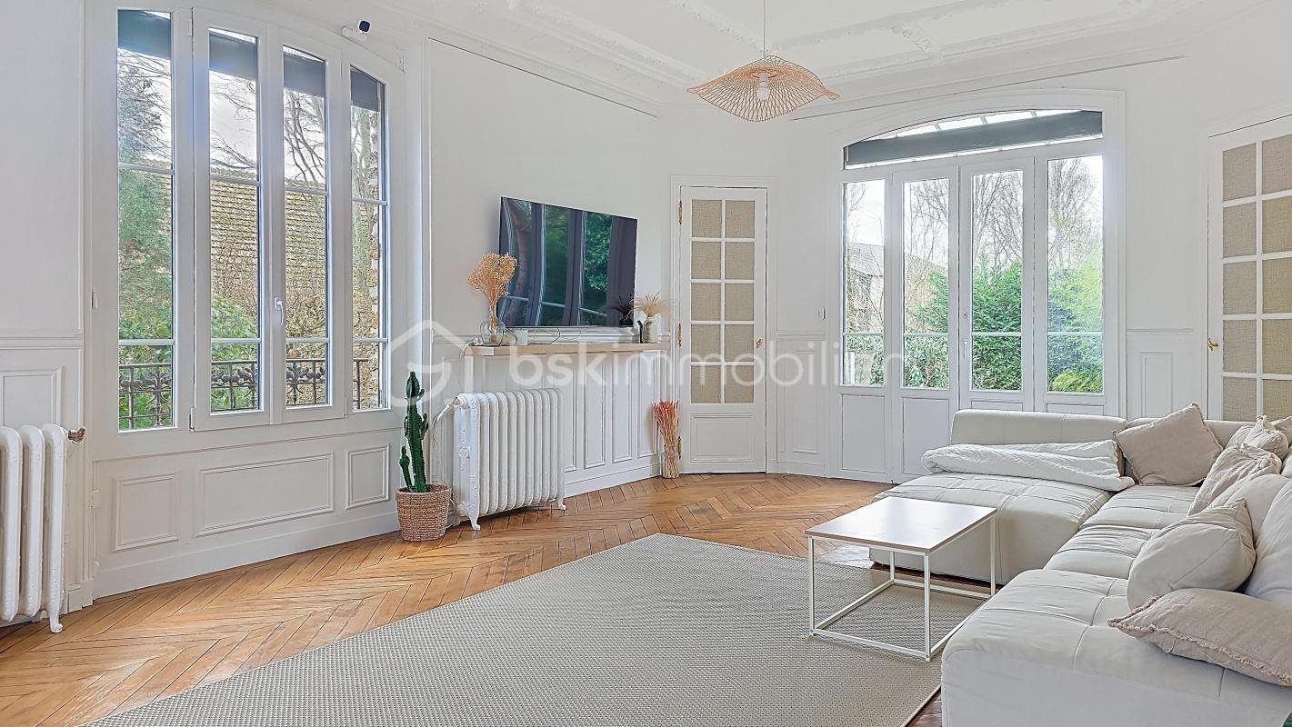 Maison à vendre, 280m², Chevry-Cossigny