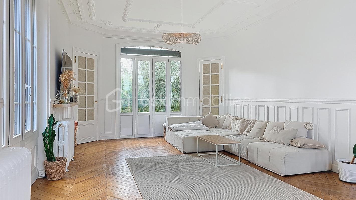 Maison à vendre, 280m², Chevry-Cossigny