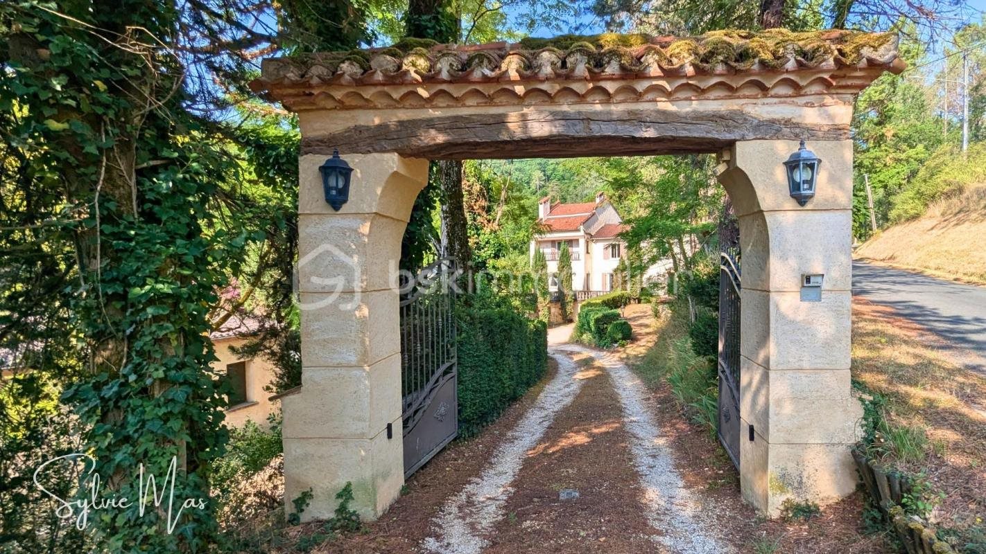 Maison à vendre, 360m², Sauveterre-la-Lémance