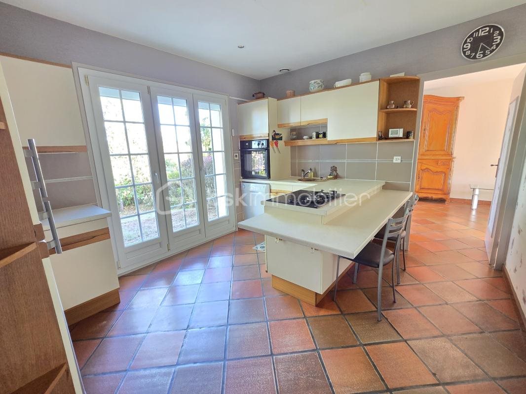 Maison à vendre, 168m², Saint-Léger-des-Vignes