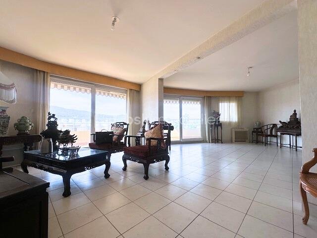 Appartement à vendre, 106m², Hyères