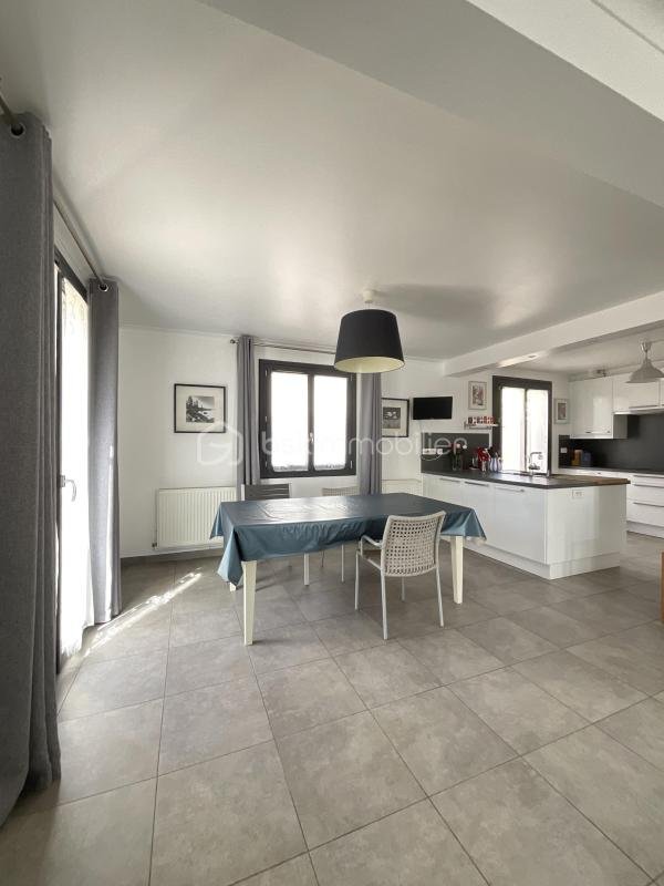 Maison à vendre, 124m², Lisses