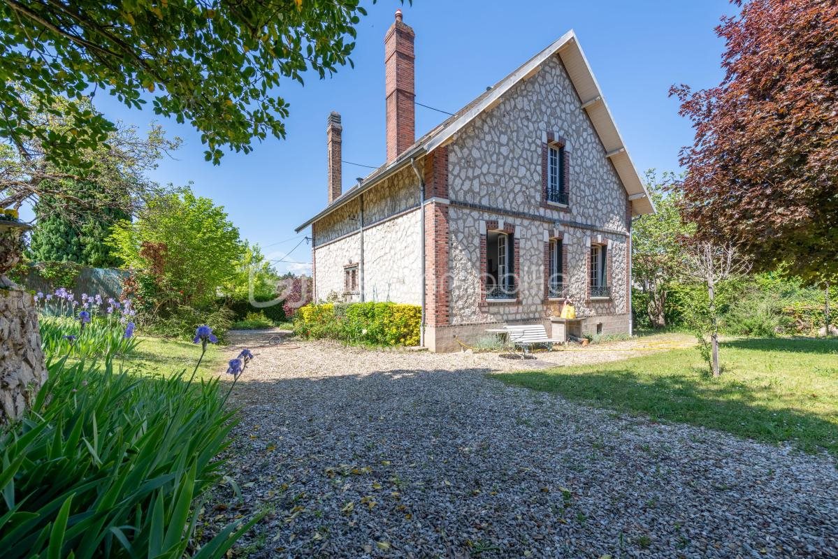 Maison à vendre, 169m², Pont-sur-Yonne