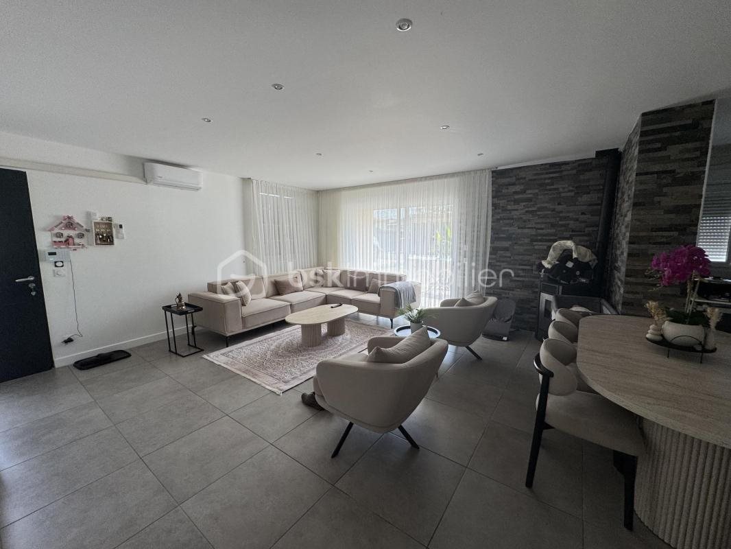 Maison à vendre, 104m², Arveyres