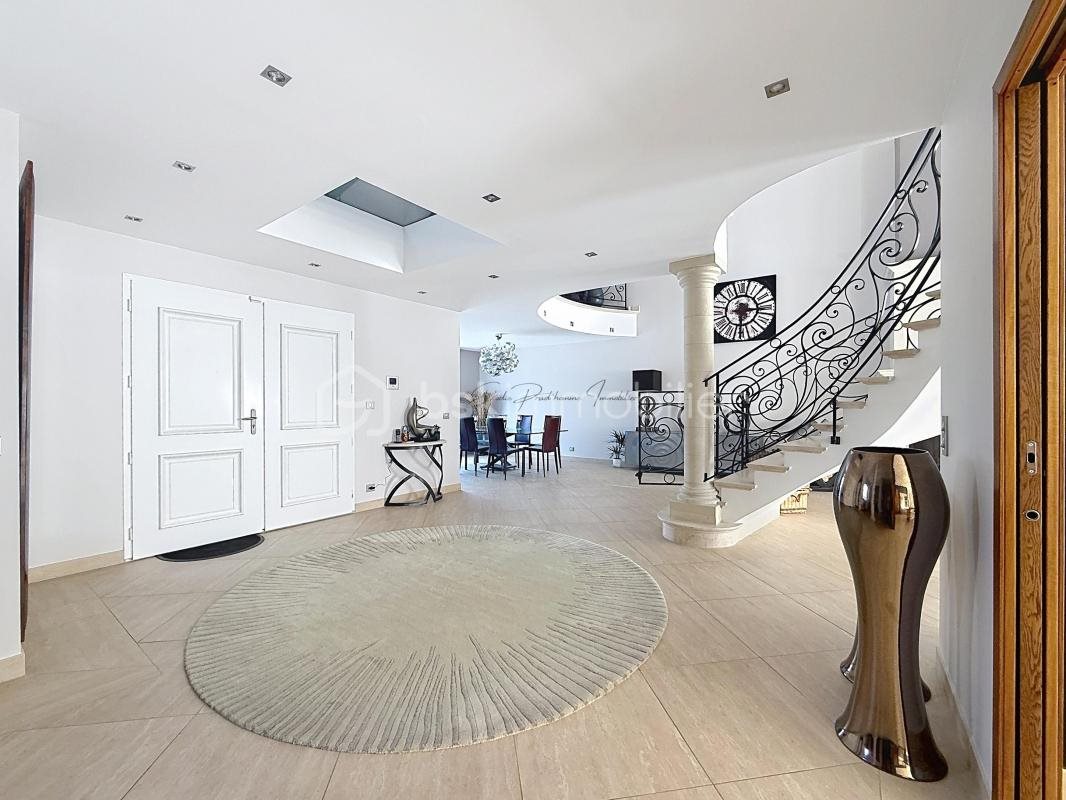 Maison à vendre, 360m², Dormelles