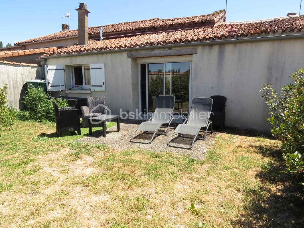 Maison à vendre, 77m², Largeasse