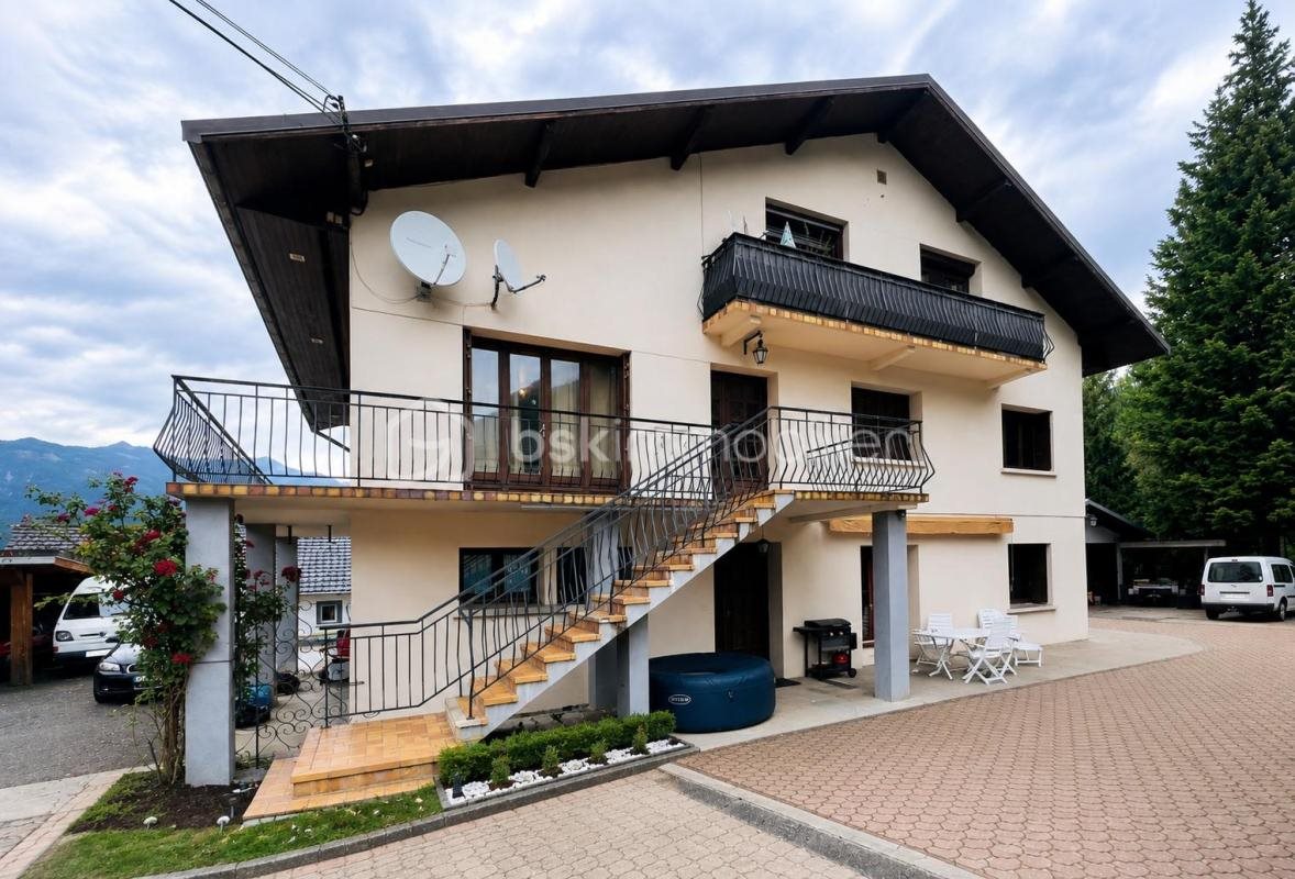 Maison à vendre, 303m², Saint-Etienne-de-Cuines