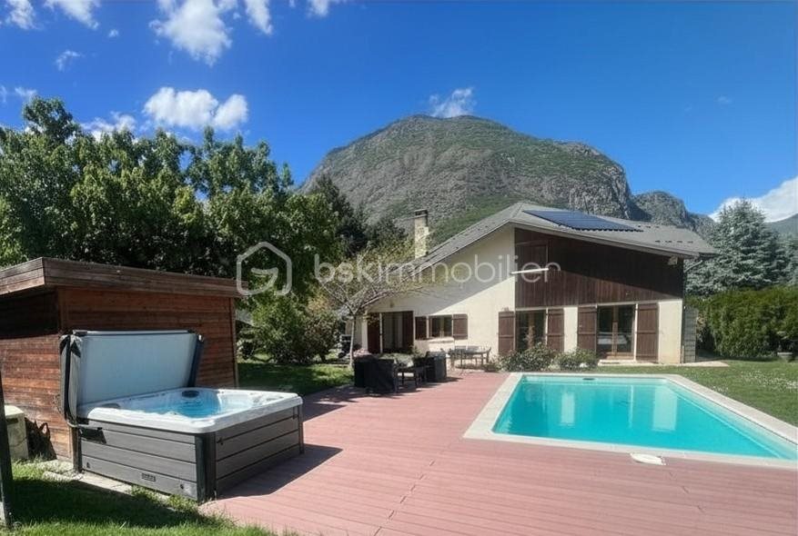 Maison à vendre, 191m², Saint-Jean-de-Maurienne
