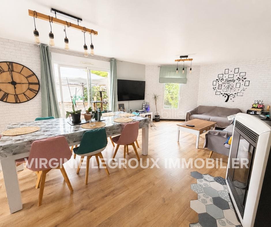 Maison à vendre, 130m², Saint-Pierre-la-Cour