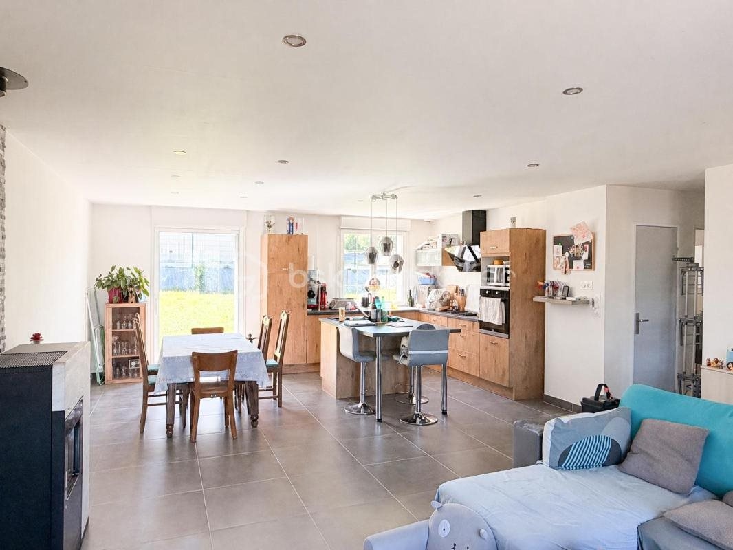 Maison à vendre, 100m², Saint-Ouën-des-Toits