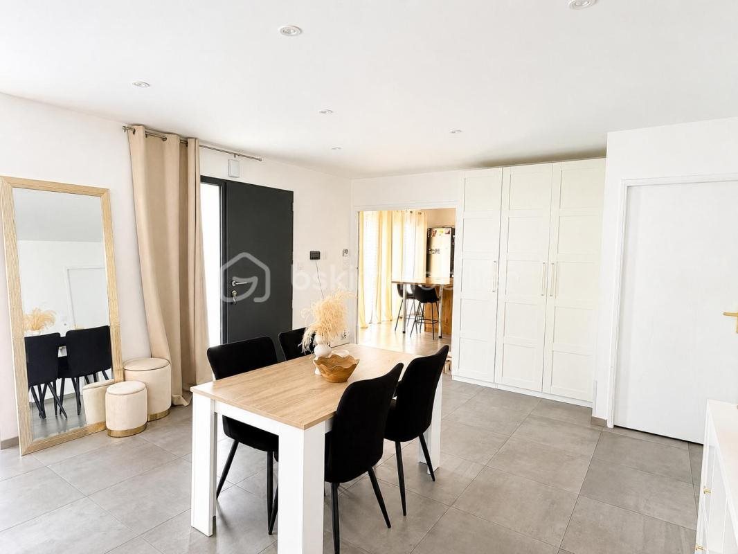 Maison à vendre, 115m², Saint-Pierre-la-Cour