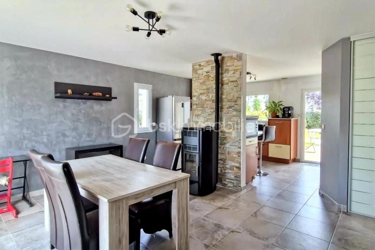Maison à vendre, 178m², Châteaubourg