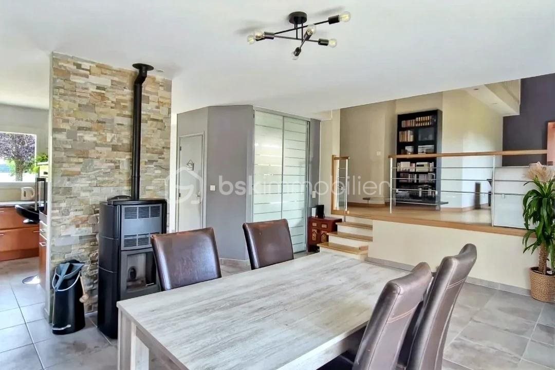 Maison à vendre, 178m², Châteaubourg