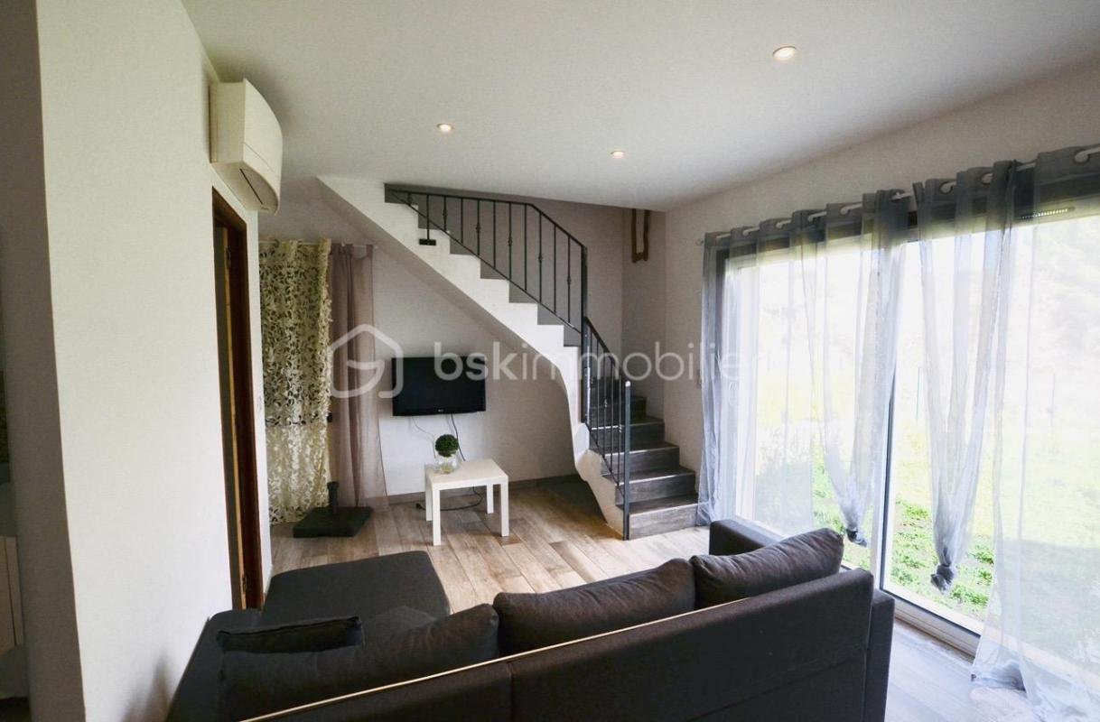 Appartement à louer, 40m², La Verdière