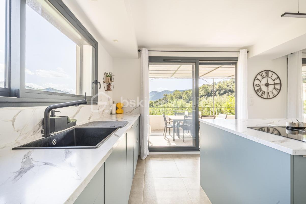 Maison à vendre, 130m², Le Revest-les-Eaux