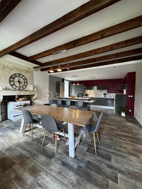 Maison à vendre, 217m², Aigre