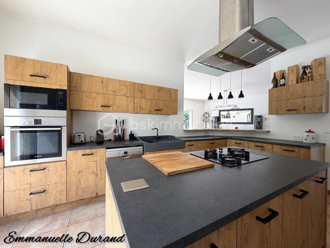 Maison à vendre, 158m², Suze-la-Rousse