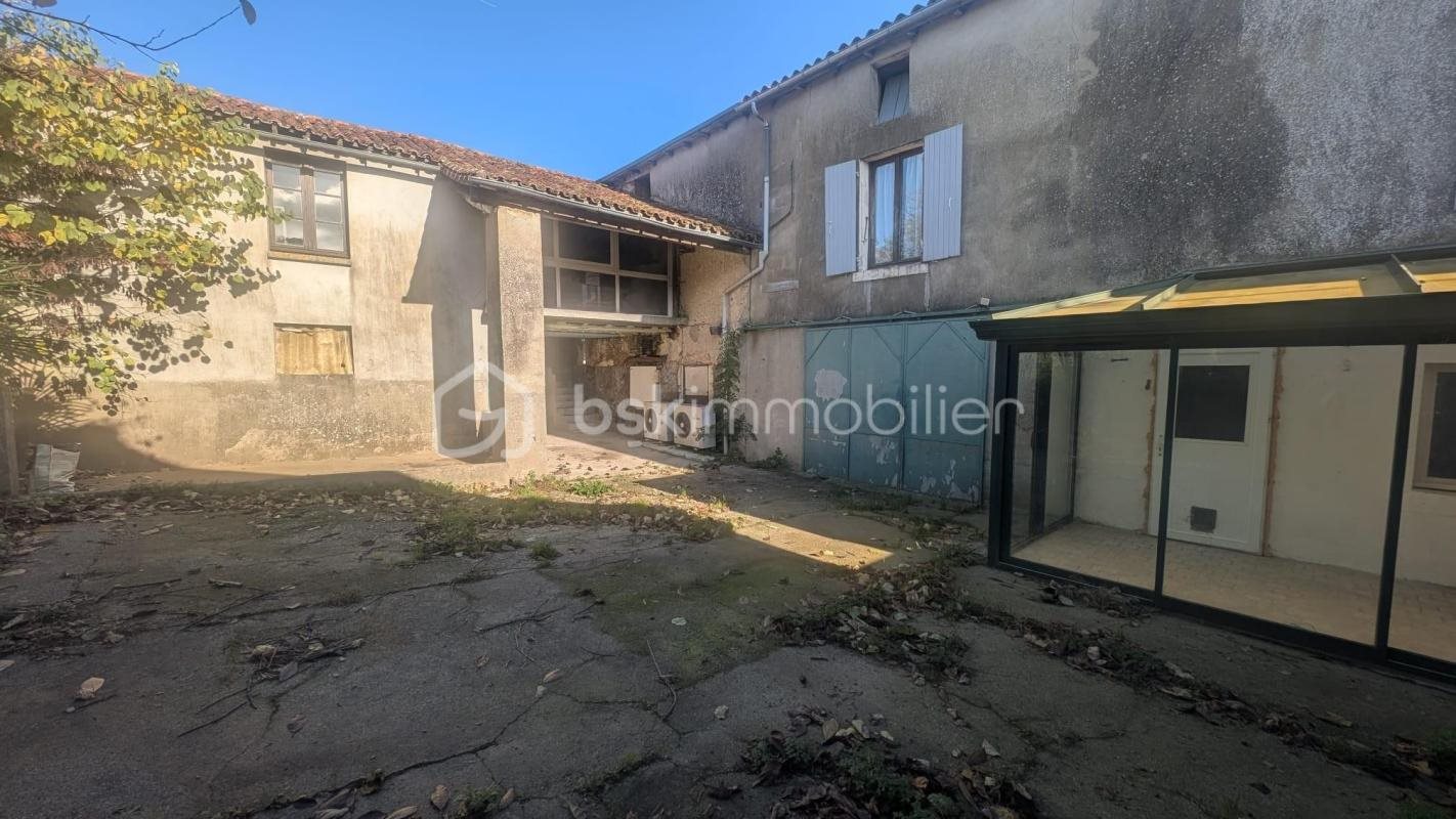 Maison à vendre, 176m², Fenioux