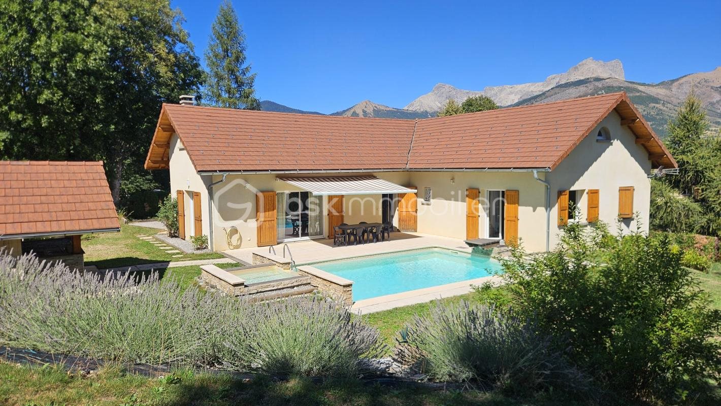 Maison à vendre, 211m², Manteyer