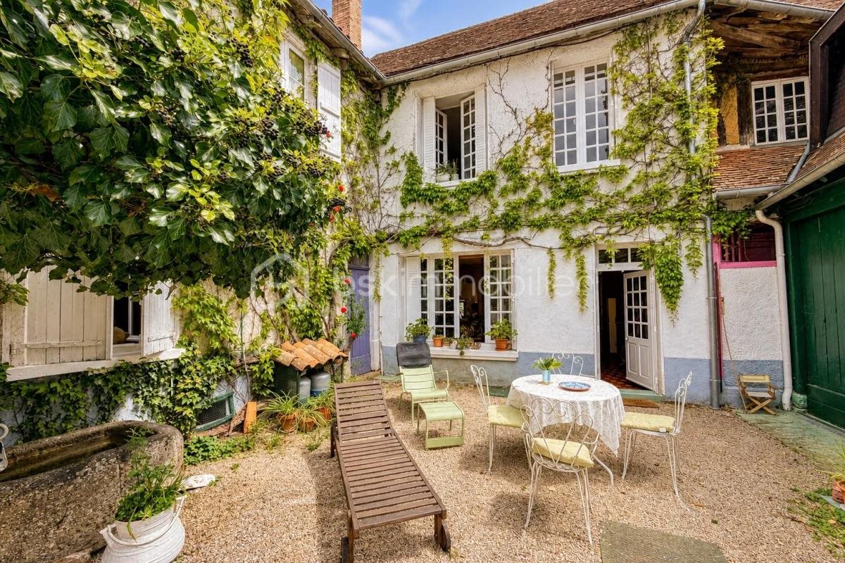 Maison à vendre, 375m², Saint-Germain-les-Belles