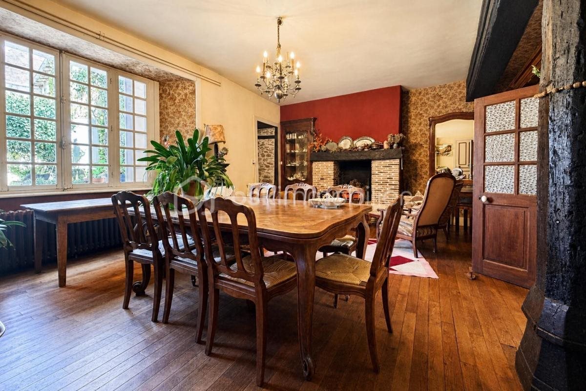 Maison à vendre, 375m², Saint-Germain-les-Belles