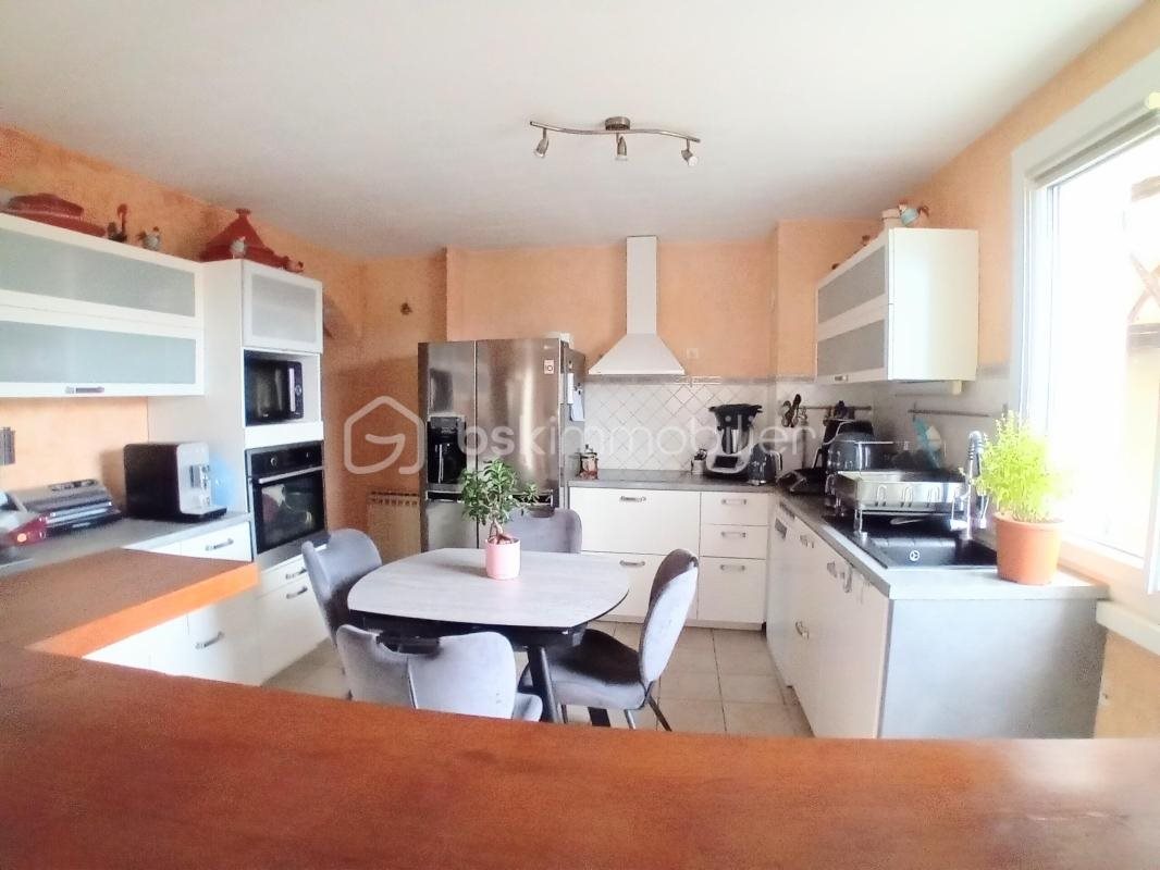 Maison à vendre, 143m², Perreux