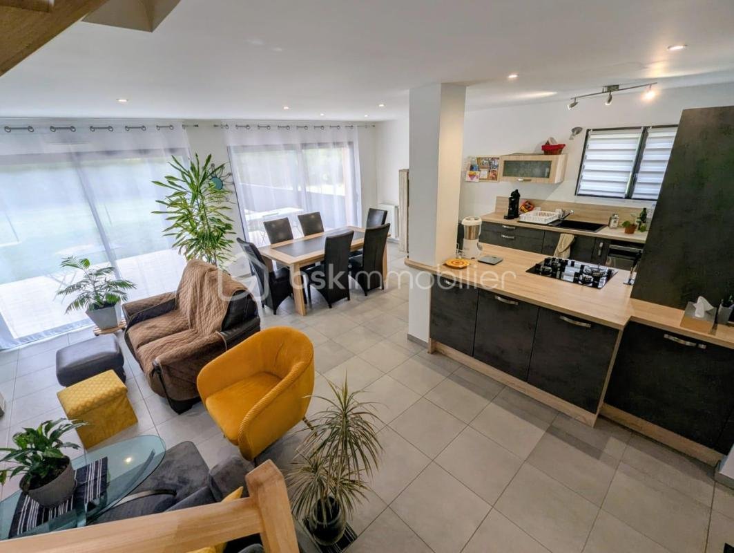 Maison à vendre, 96m², Fougères