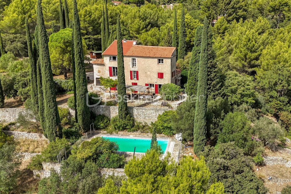 Maison à vendre, 265m², Le Revest-les-Eaux