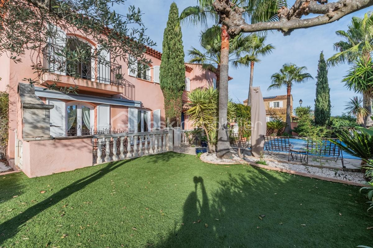 Maison à vendre, 163m², La Londe-les-Maures