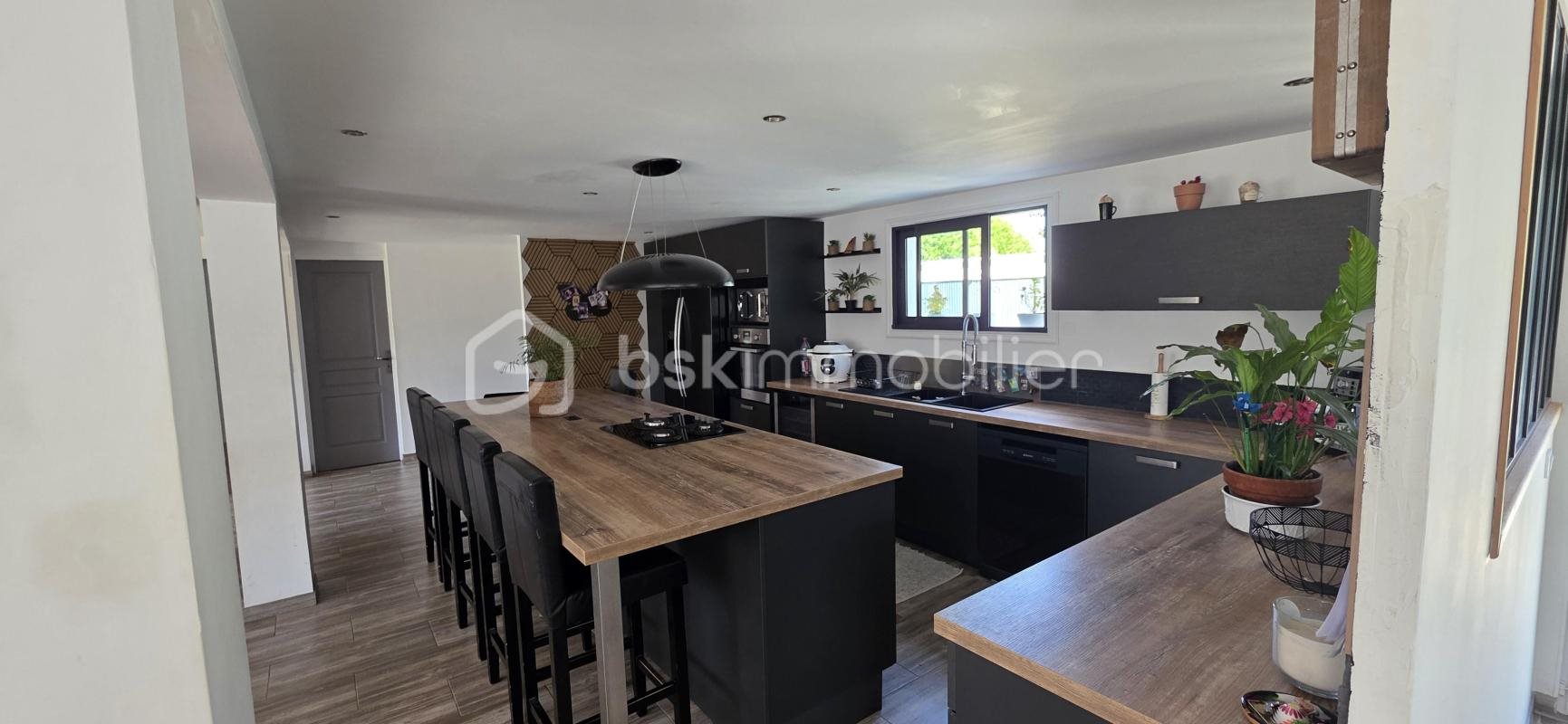 Maison à vendre, 185m², Courtois-sur-Yonne