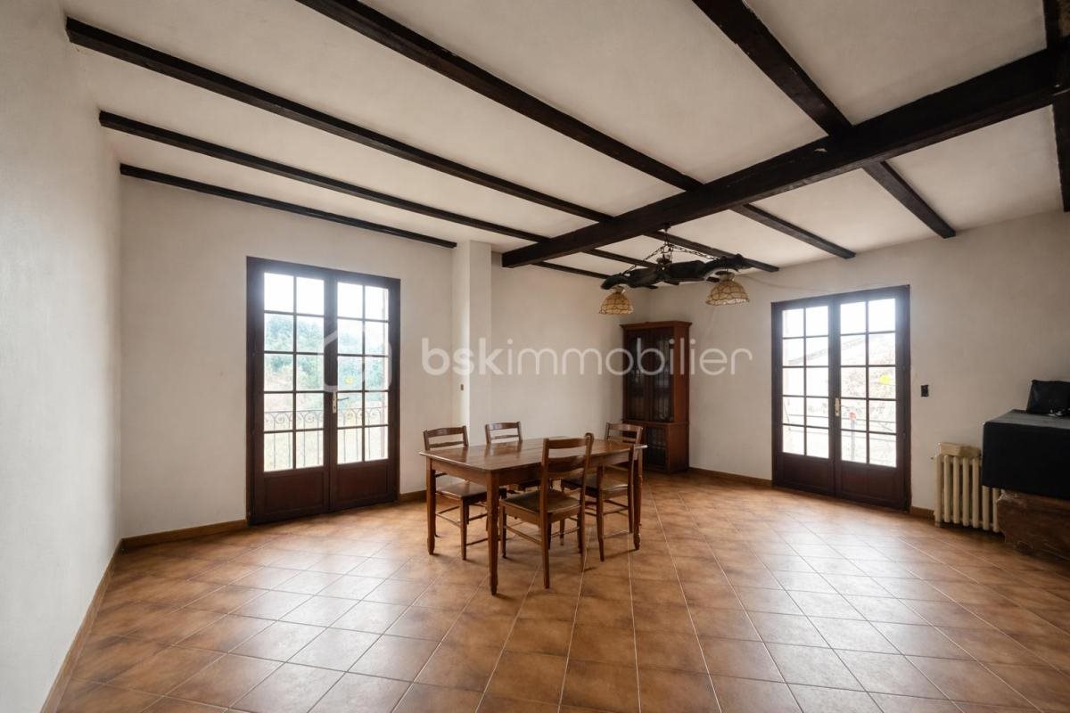 Maison à vendre, 110m², Saint-Julien-les-Rosiers