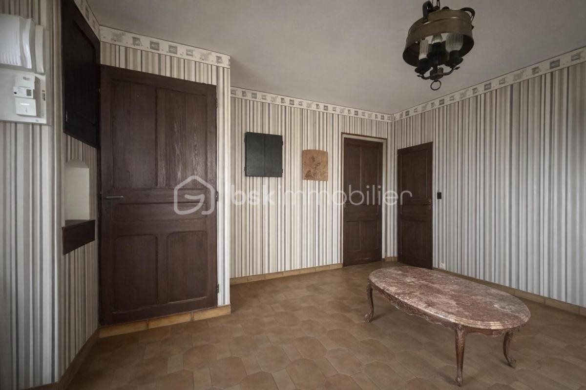 Maison à vendre, 110m², Saint-Julien-les-Rosiers